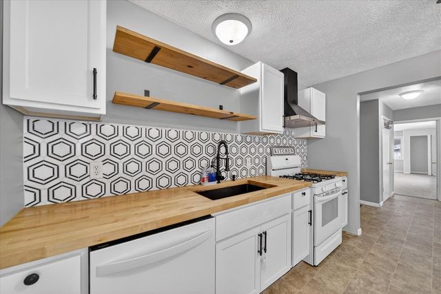 527 Riverside Drive, Battle Creek, MI 49015