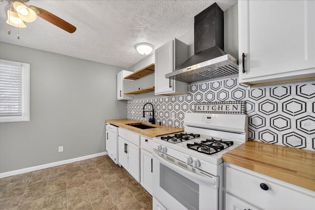 527 Riverside Drive, Battle Creek, MI 49015