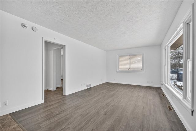 527 Riverside Drive, Battle Creek, MI 49015