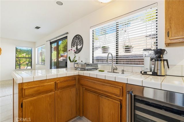 940 Moody Court, Paso Robles, CA 93446