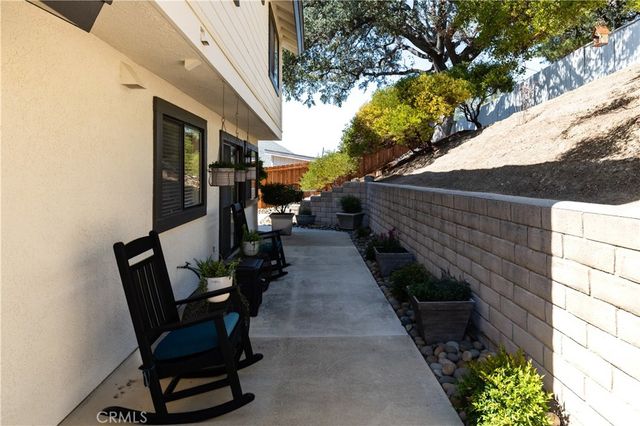940 Moody Court, Paso Robles, CA 93446