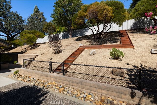 940 Moody Court, Paso Robles, CA 93446