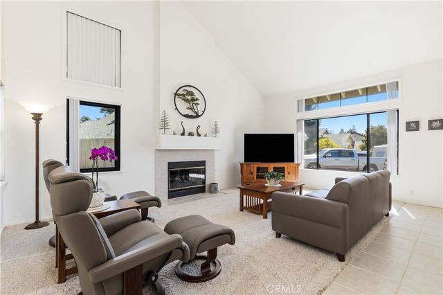 940 Moody Court, Paso Robles, CA 93446