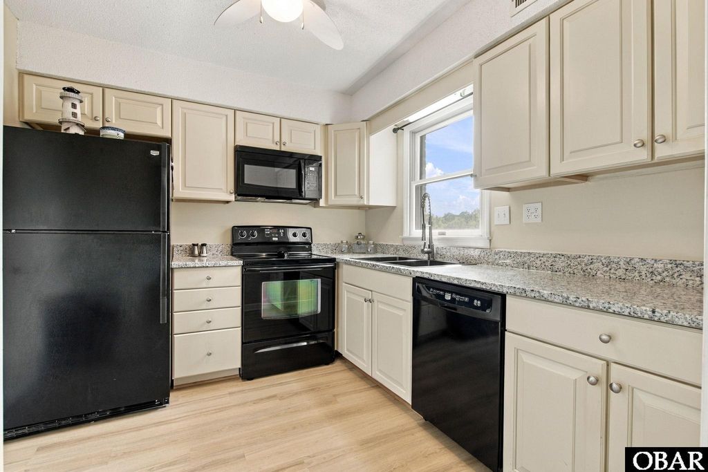 Image 12 of property listing at 500 W Villa Dunes Drive, Nags Head, NC 27959