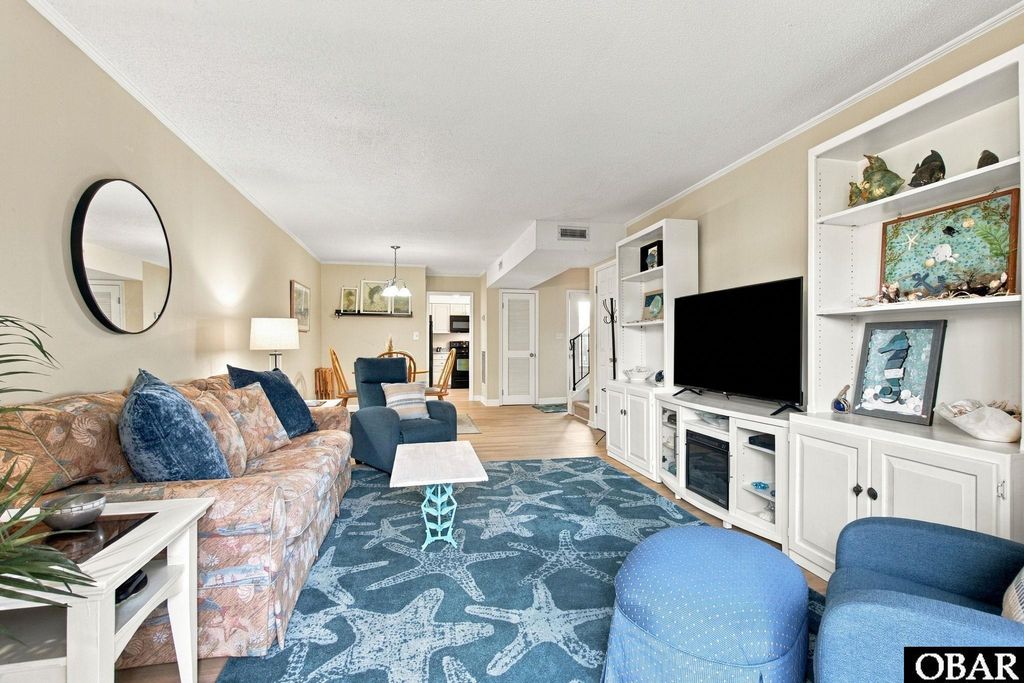 Image 9 of property listing at 500 W Villa Dunes Drive, Nags Head, NC 27959