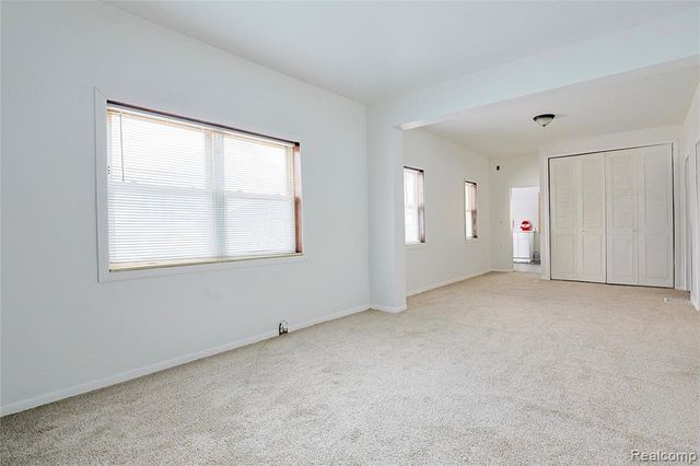 909 N Granger Street, Saginaw, MI 48602