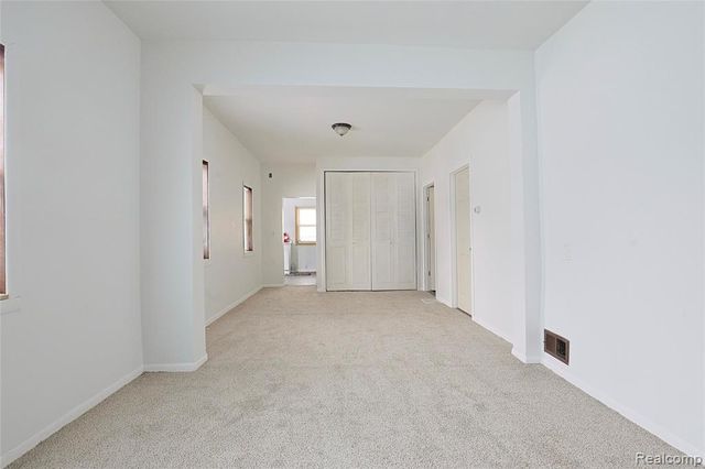 909 N Granger Street, Saginaw, MI 48602