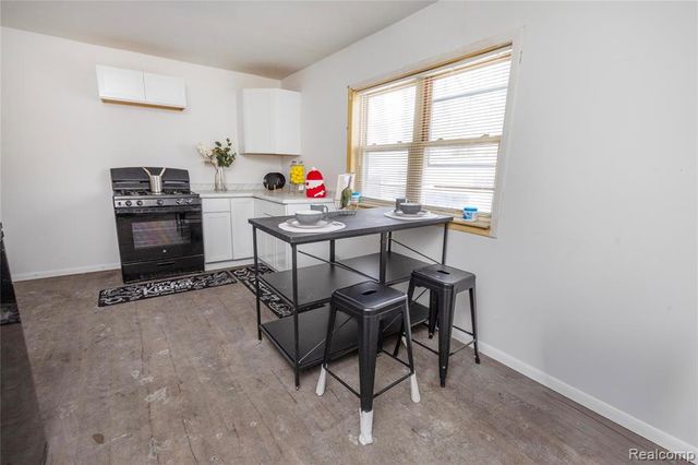 909 N Granger Street, Saginaw, MI 48602