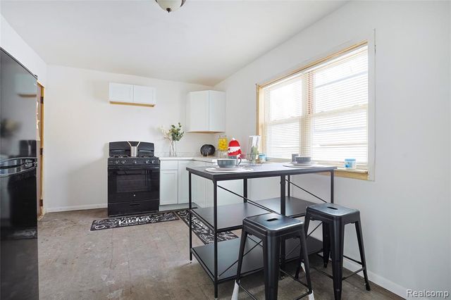 909 N Granger Street, Saginaw, MI 48602