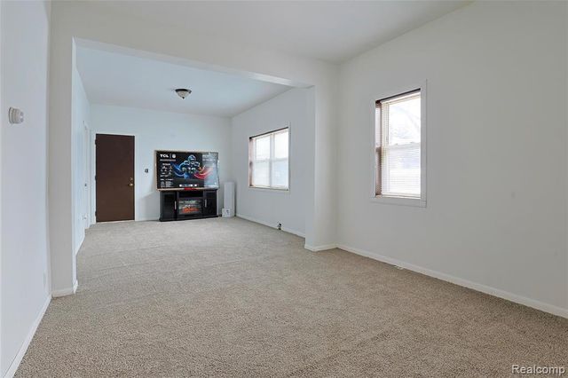 909 N Granger Street, Saginaw, MI 48602