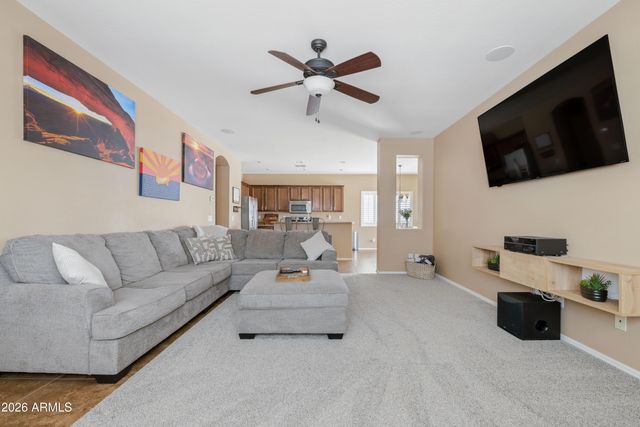 117 W REEVES Avenue, San Tan Valley, AZ 85140