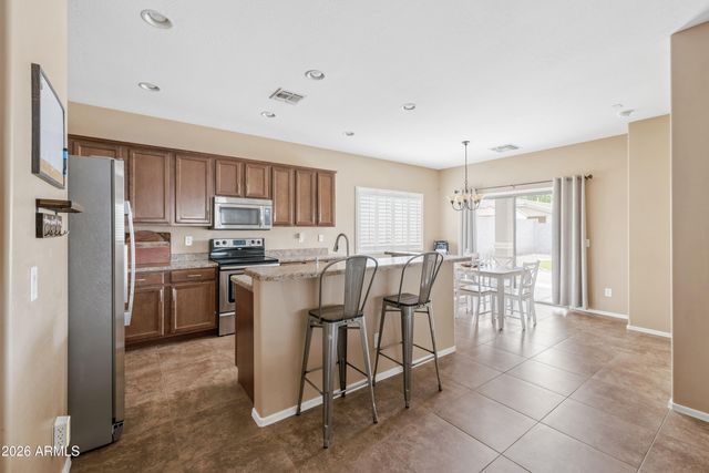 117 W REEVES Avenue, San Tan Valley, AZ 85140