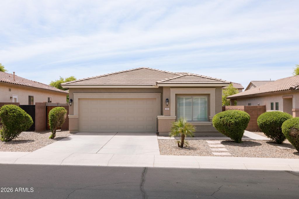 117 W REEVES Avenue, San Tan Valley, AZ 85140