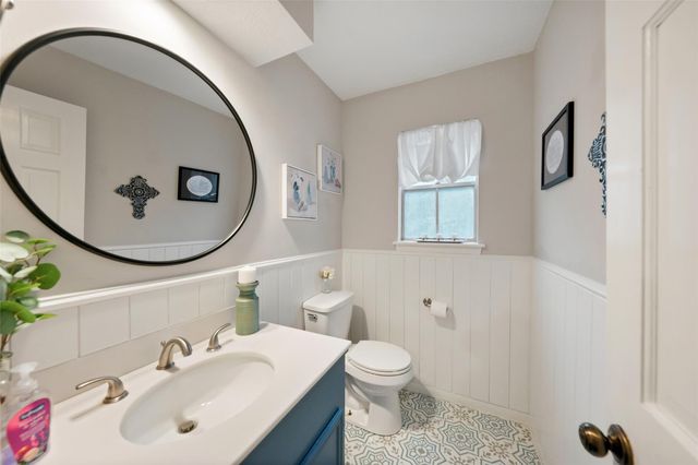 675 Stonewall Jackson Drive, Conroe, TX 77302