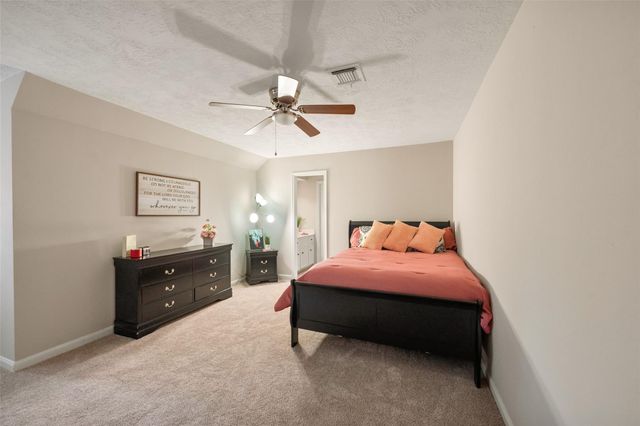 675 Stonewall Jackson Drive, Conroe, TX 77302