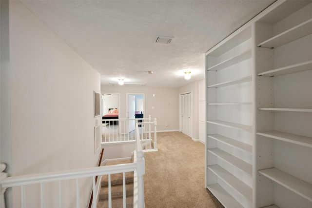 675 Stonewall Jackson Drive, Conroe, TX 77302