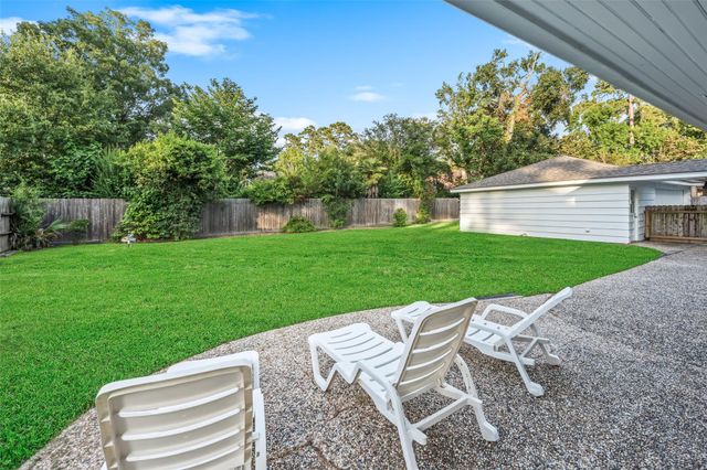 675 Stonewall Jackson Drive, Conroe, TX 77302