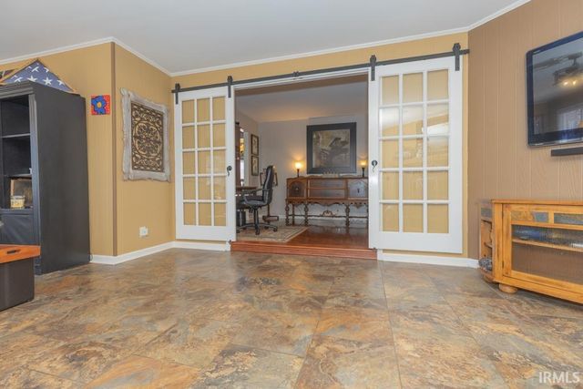 1521 Martin Circle, Evansville, IN 47715