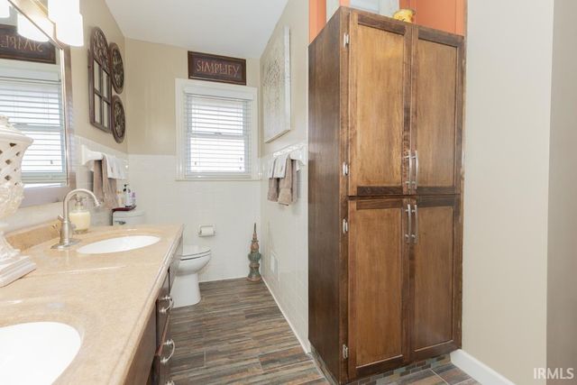 1521 Martin Circle, Evansville, IN 47715