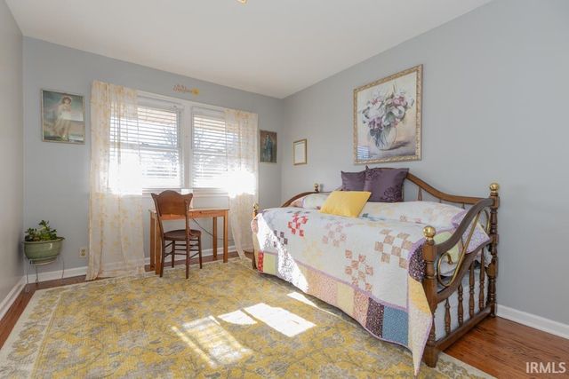 1521 Martin Circle, Evansville, IN 47715