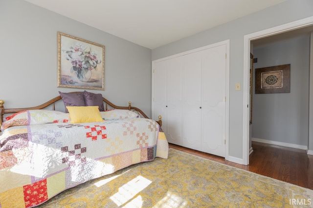 1521 Martin Circle, Evansville, IN 47715