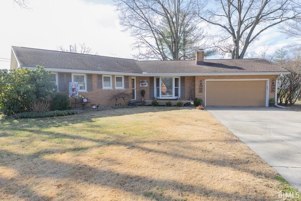 1521 Martin Circle, Evansville, IN 47715