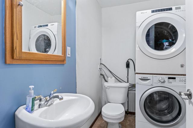 1212 S Grove Avenue, Owatonna, MN 55060