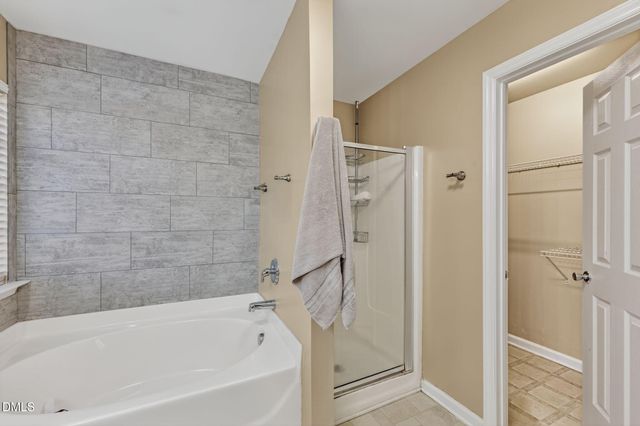 112 Jasmine Valley Court, Holly Springs, NC 27540