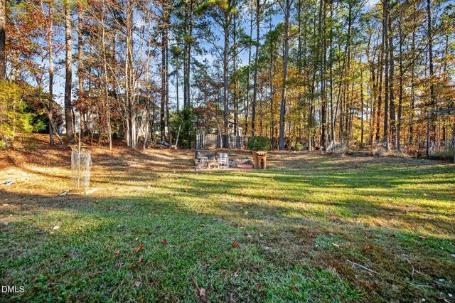 112 Jasmine Valley Court, Holly Springs, NC 27540