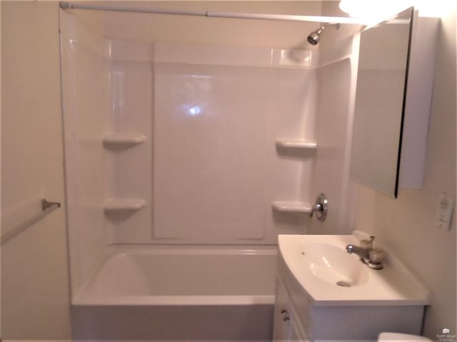 750 W 1st Street, Junction City, KS 66441