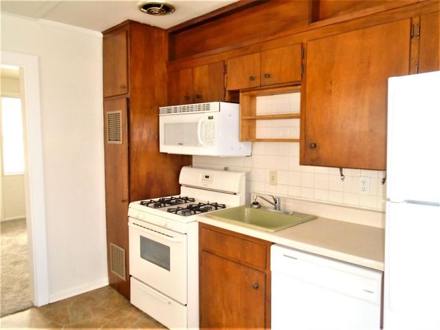 750 W 1st Street, Junction City, KS 66441