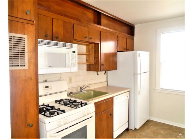 750 W 1st Street, Junction City, KS 66441