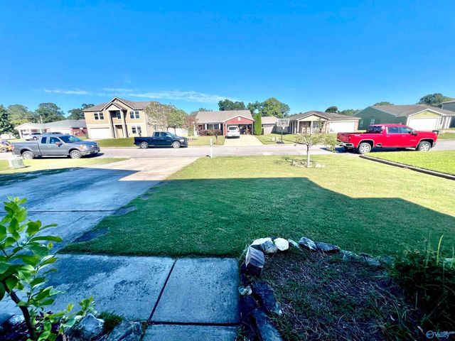 108 Fire Fly Lane, Owens Cross Roads, AL 35763