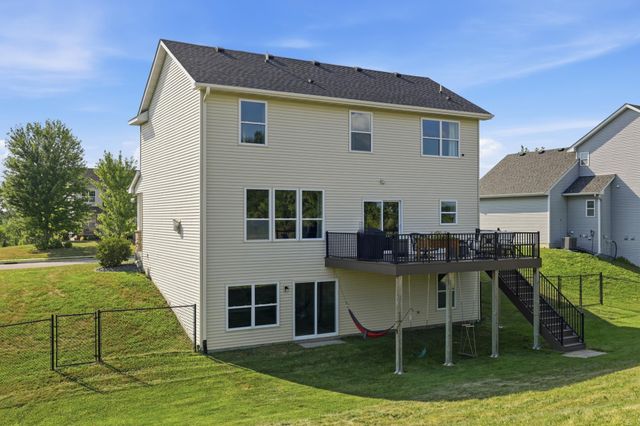 2206 Longhorn Lane, Buffalo, MN 55313