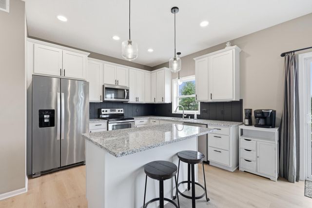 2206 Longhorn Lane, Buffalo, MN 55313