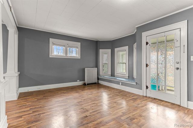 63 Elm Street, River Rouge, MI 48218