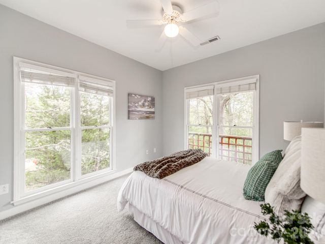 7015 Oakview Lane, Charlotte, NC 28226