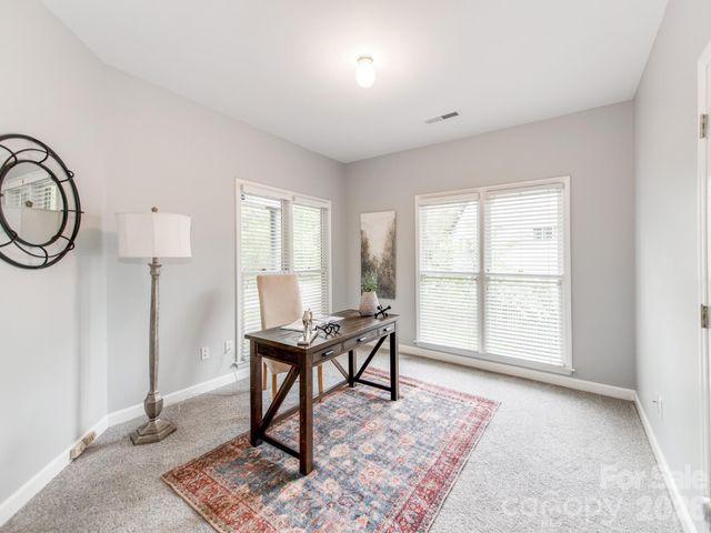 7015 Oakview Lane, Charlotte, NC 28226