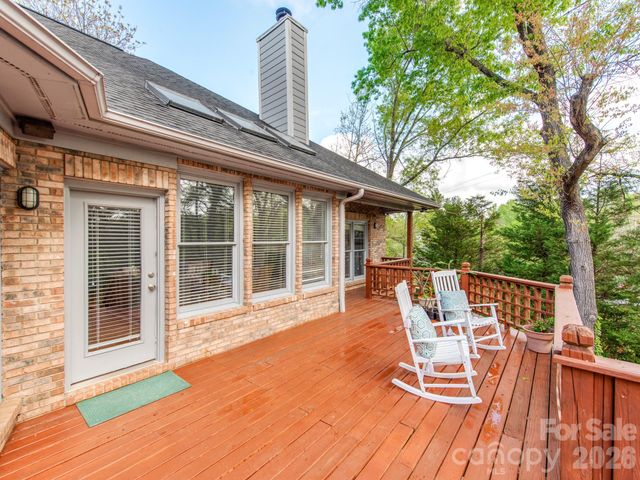 7015 Oakview Lane, Charlotte, NC 28226