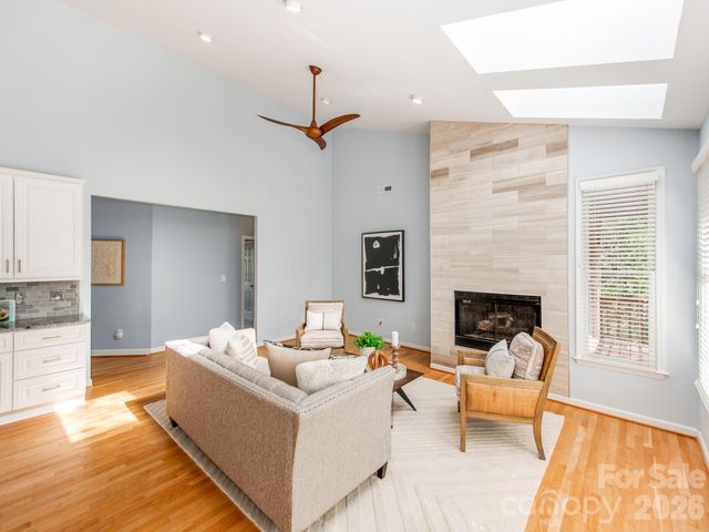 7015 Oakview Lane, Charlotte, NC 28226