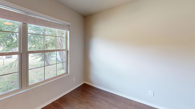 5513 Diaz Avenue, Fort Worth, TX 76107