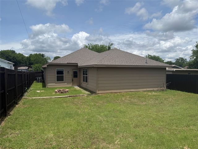 5513 Diaz Avenue, Fort Worth, TX 76107