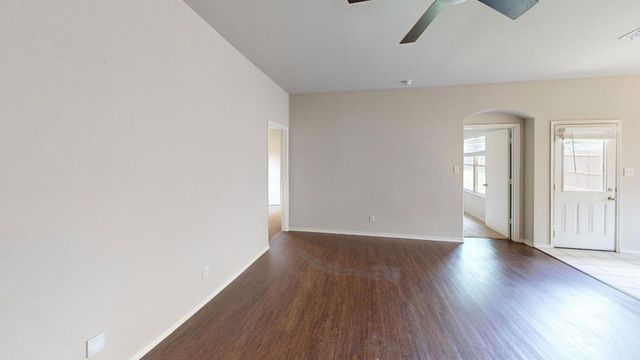 5513 Diaz Avenue, Fort Worth, TX 76107