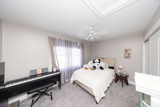 35 J Davis, Charlton, MA 01507