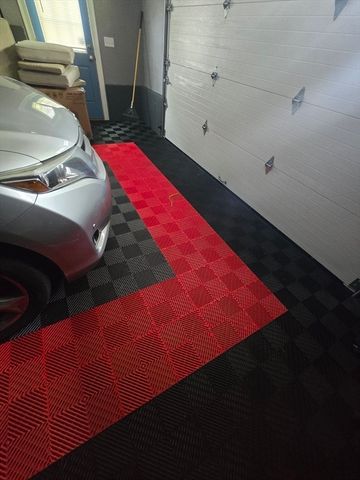 35 J Davis, Charlton, MA 01507