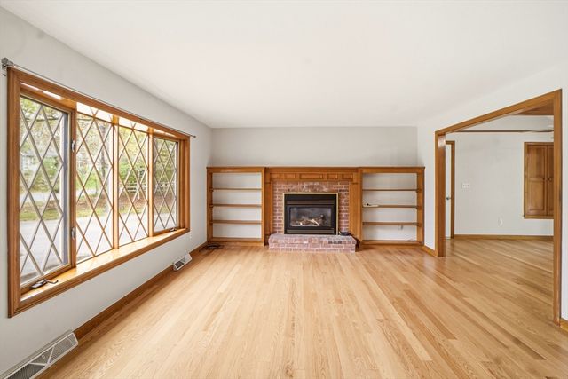 4 Bourne Hay Road, Sandwich, MA 02563
