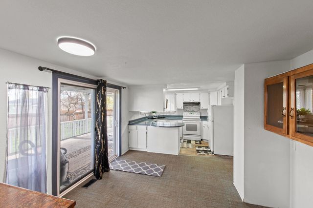 6623 N REGAL St, Spokane, WA 99217