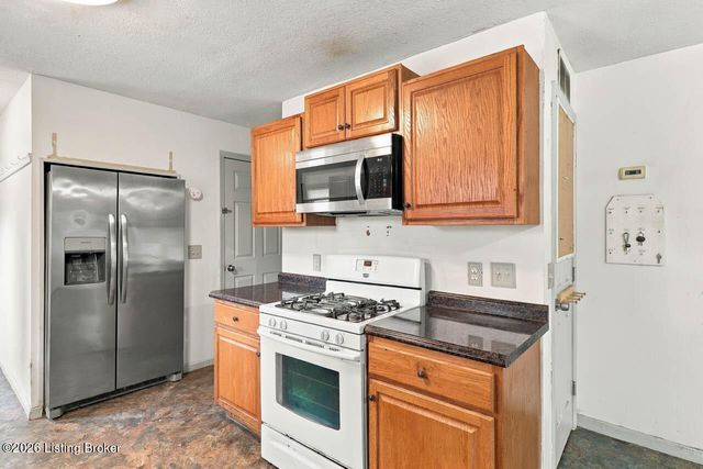 302 Cheryl Ave, Vine Grove, KY 40175