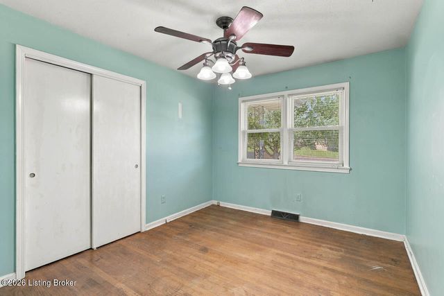 302 Cheryl Ave, Vine Grove, KY 40175