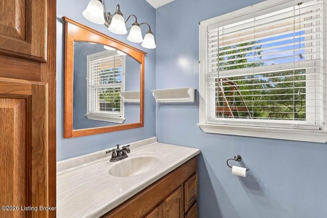 302 Cheryl Ave, Vine Grove, KY 40175